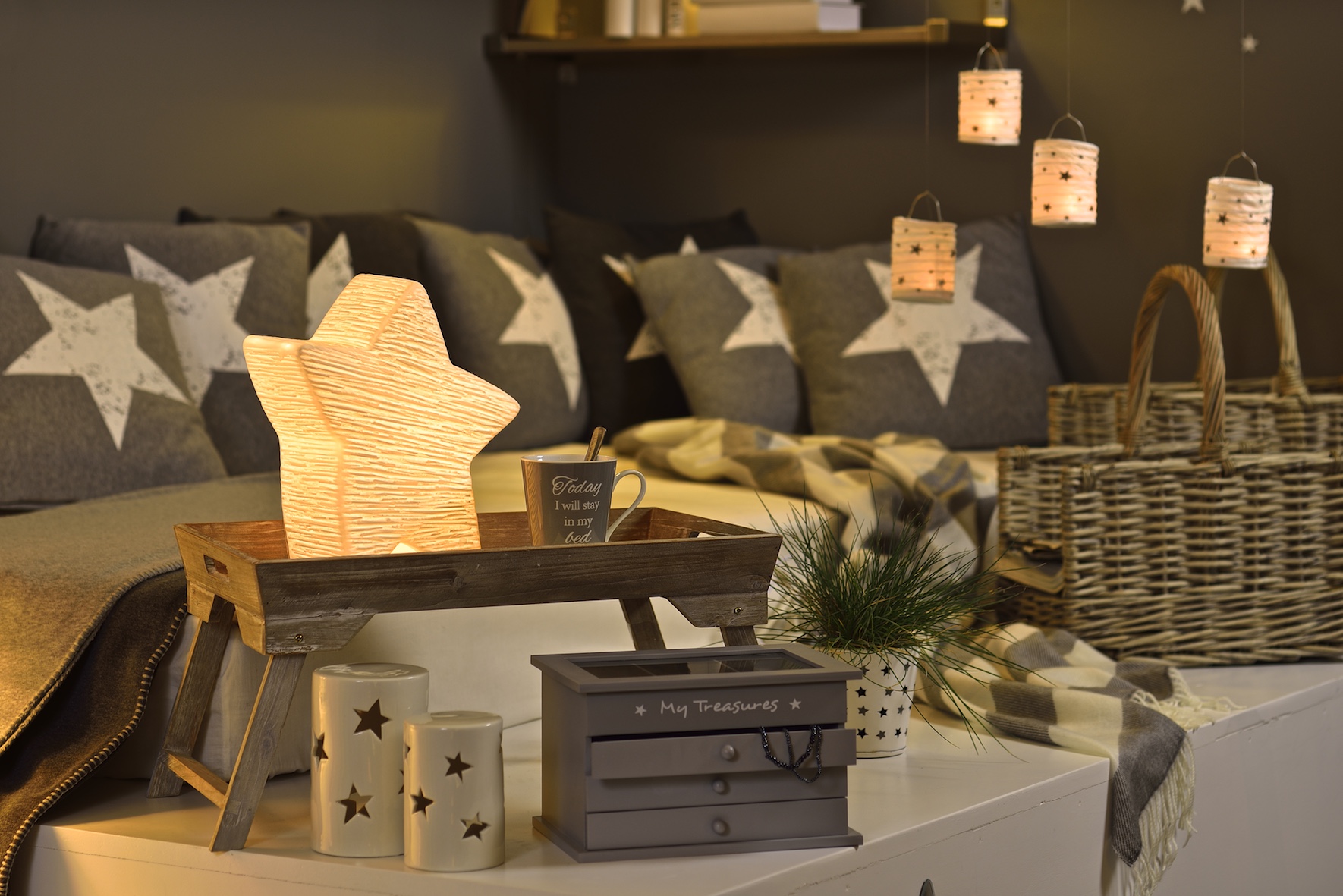 Svítící LED lampička s hvězdami - větší