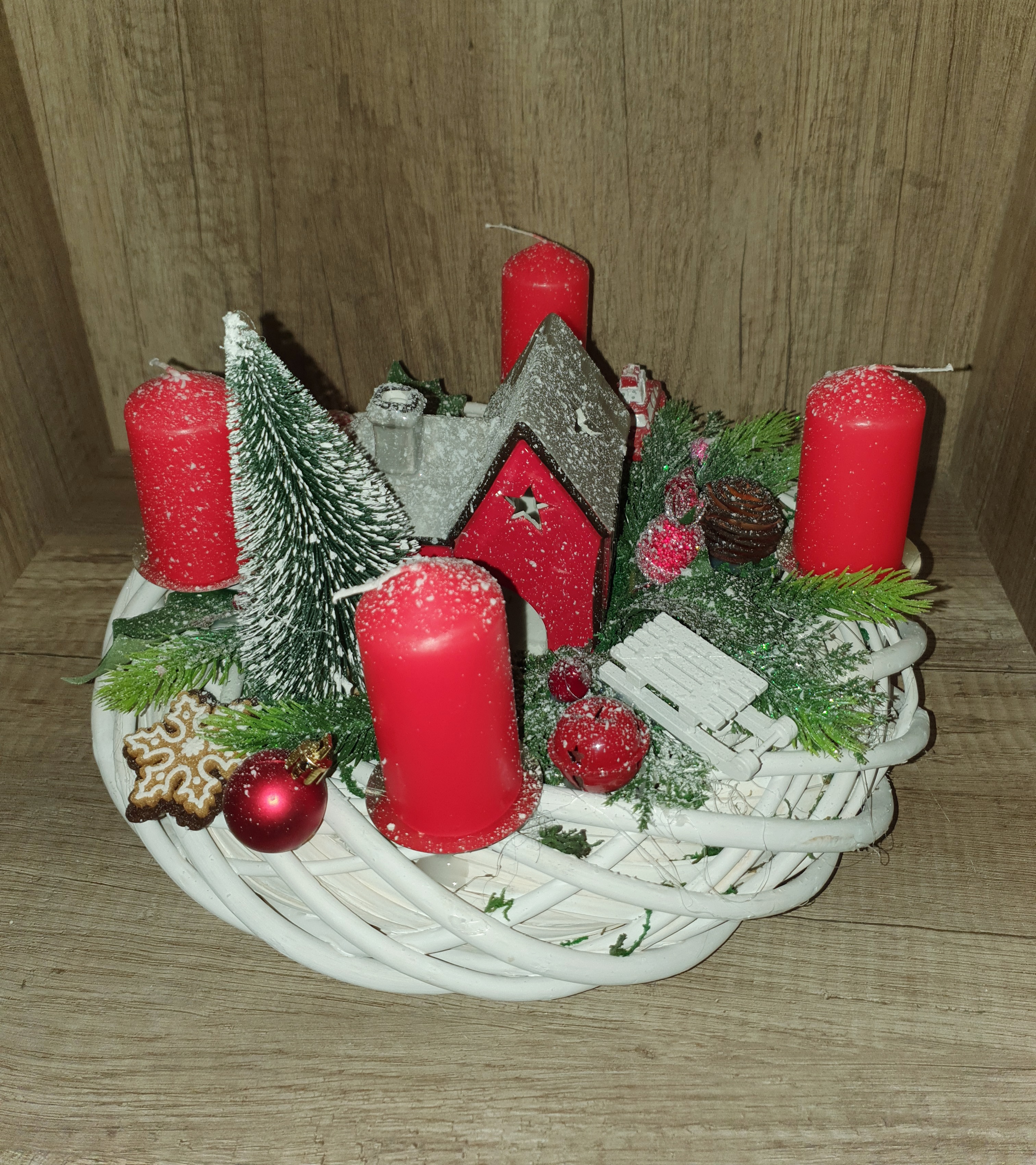 Adventní věnec s domečkem a autíčkem